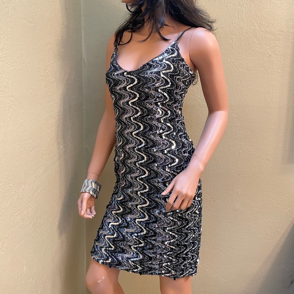 Vintage 80s DIAMONDS RUN by Wayne Diamond. Sequin Mini Dress Size S